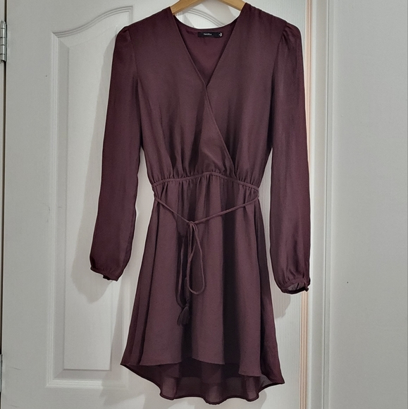 Talula Aritizia Long sleeve Maroon Dress - Picture 3 of 6